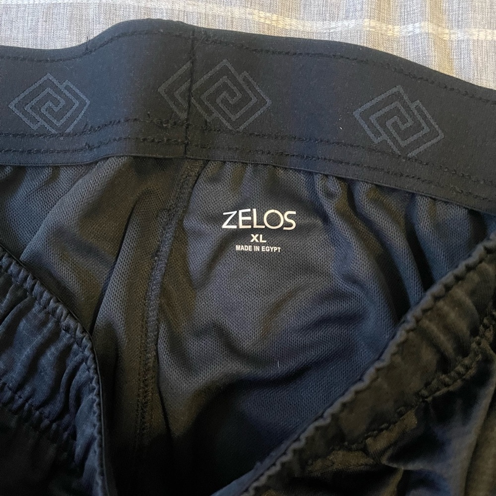 Dark blue XL Zelos gym shorts